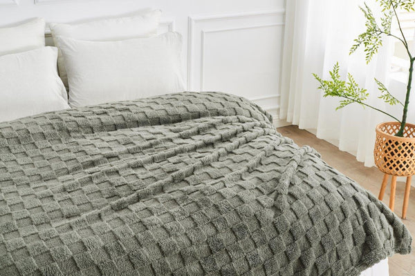 Bentley Jacquard Throw