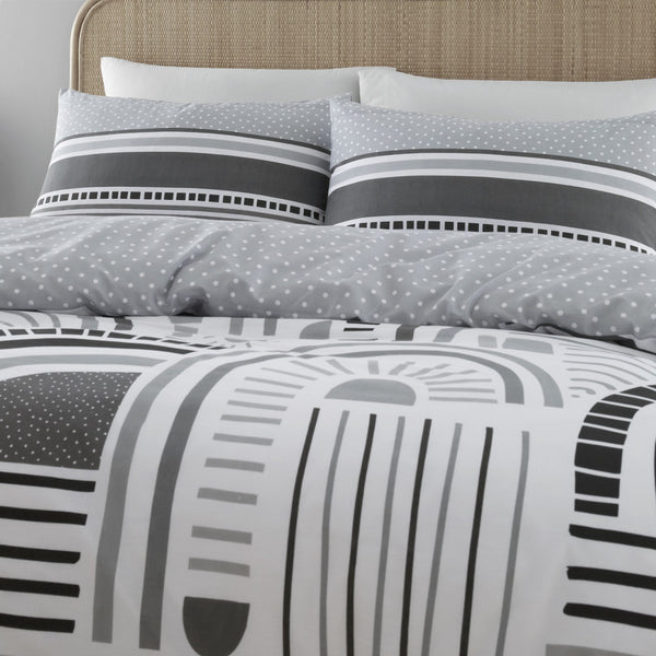 HAPPY RAINBOW DUVET SET